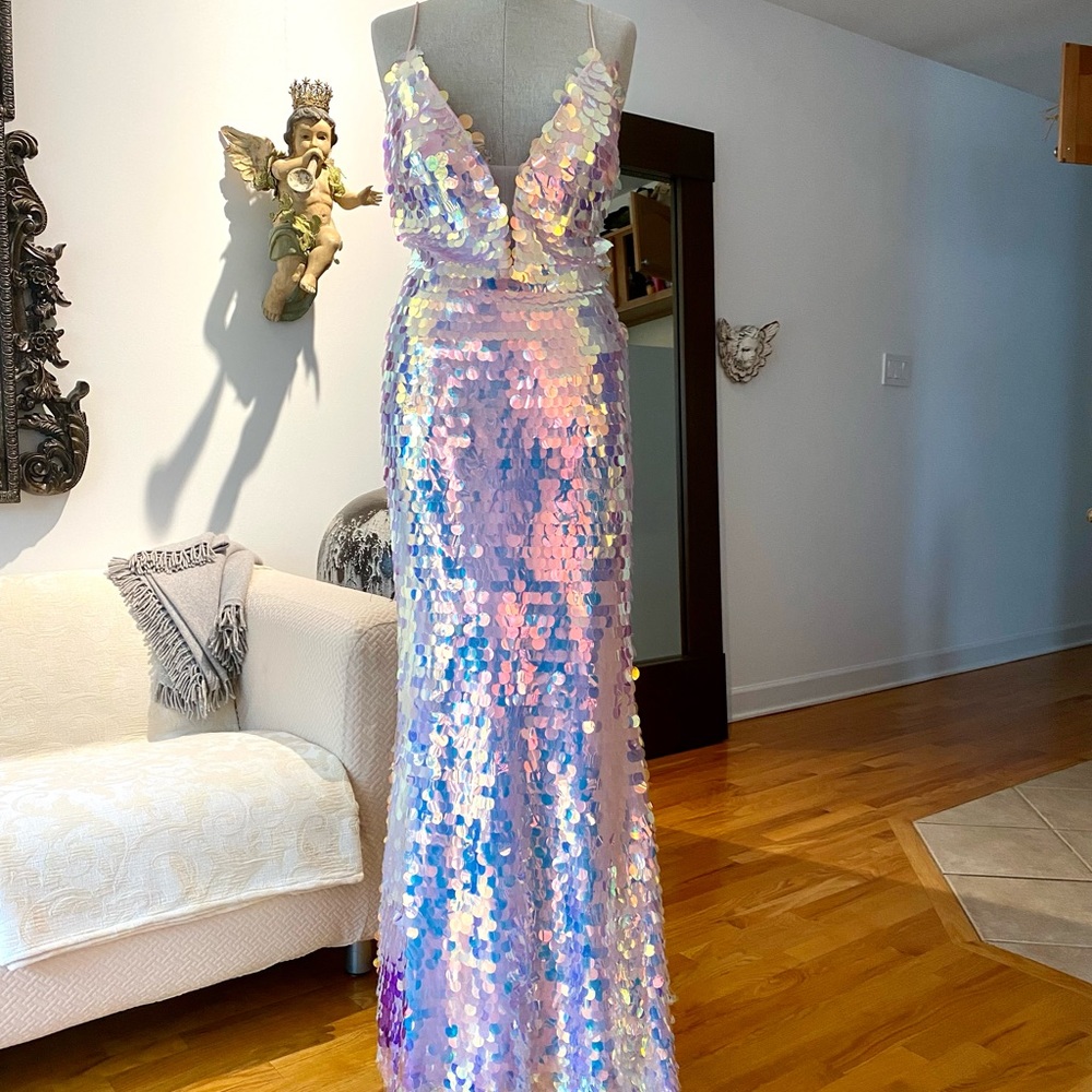 Ultra Glam in a Night of a Thousand Paillettes!